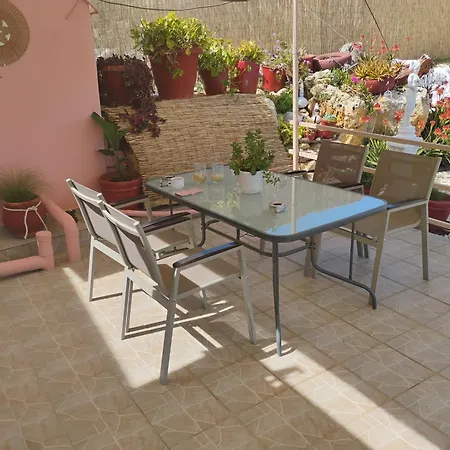 Voula * ماراثي